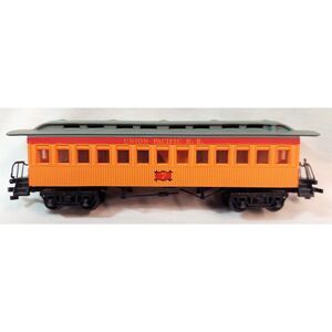 Bachmann HO Scale 47' Old Time Passenger Combine Car Union Pacific RR #7 Orange